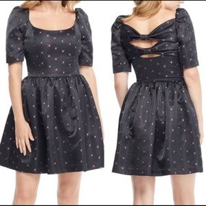 Gal Meets Glam Maude